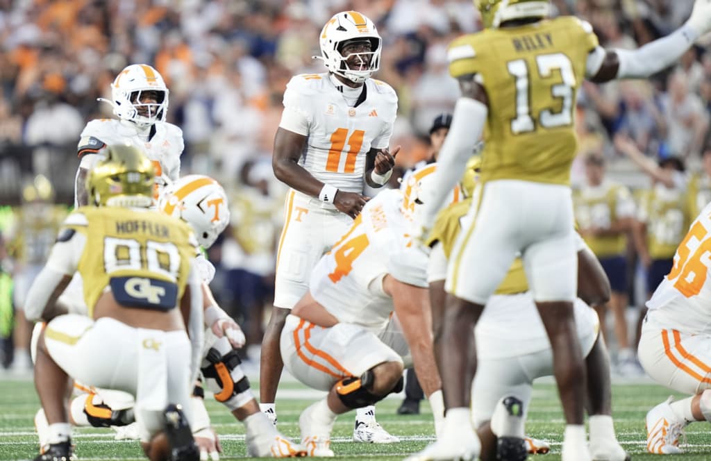 'There might be some Tennessee fans complaining…if you are, stop' - CFB analyst has a message for Vols fans who have a weird gripe right now