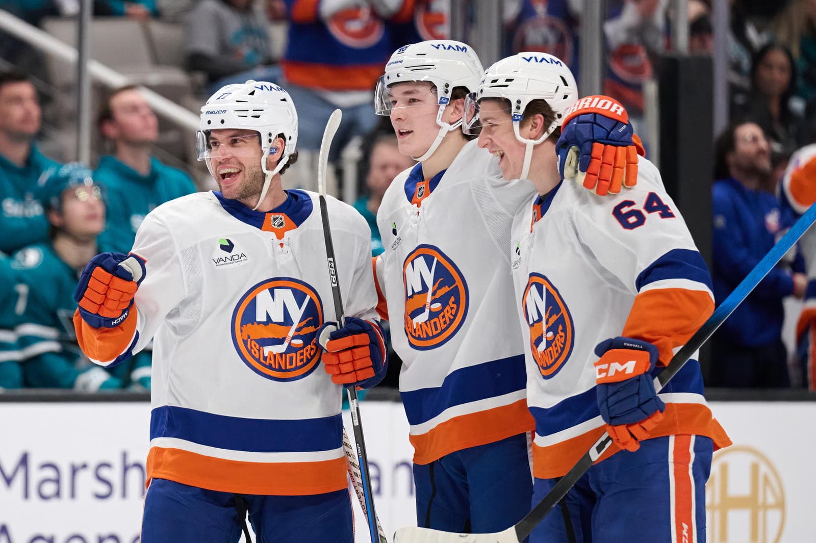 Islanders Rookies Matthew Schaefer, Calum Ritchie Set for Emotional Hometown Clash vs Maple Leafs