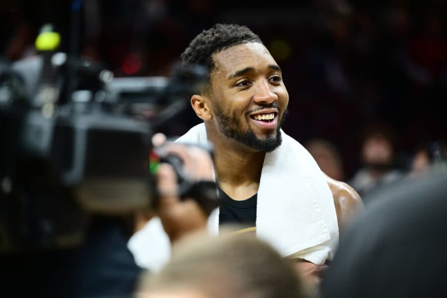 Donovan Mitchell’s Cavs Arrival Has A Wild 15-Year Twist - Hardwood Heroics