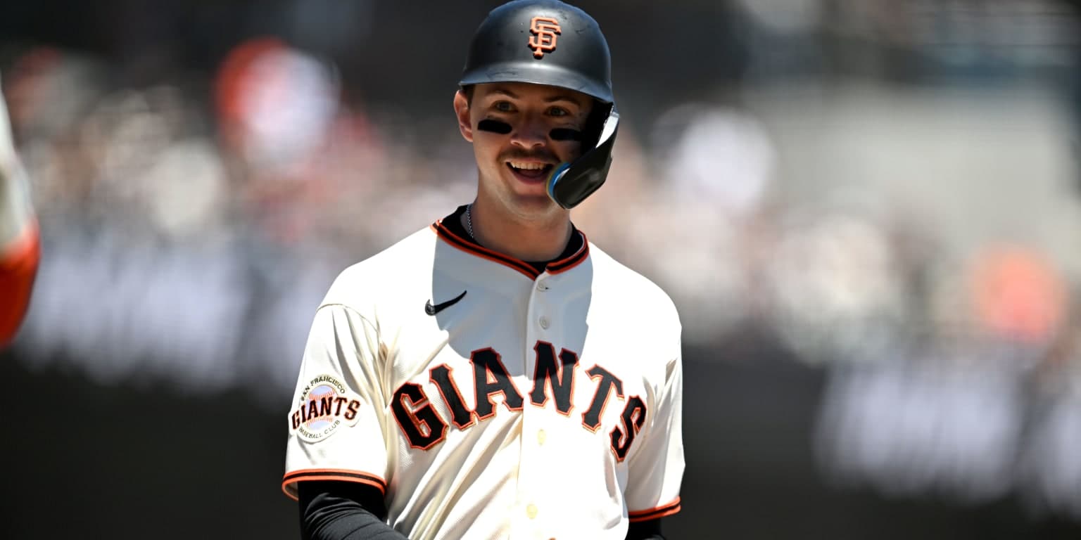 Daniel Susac hits two homers in Giants' rout