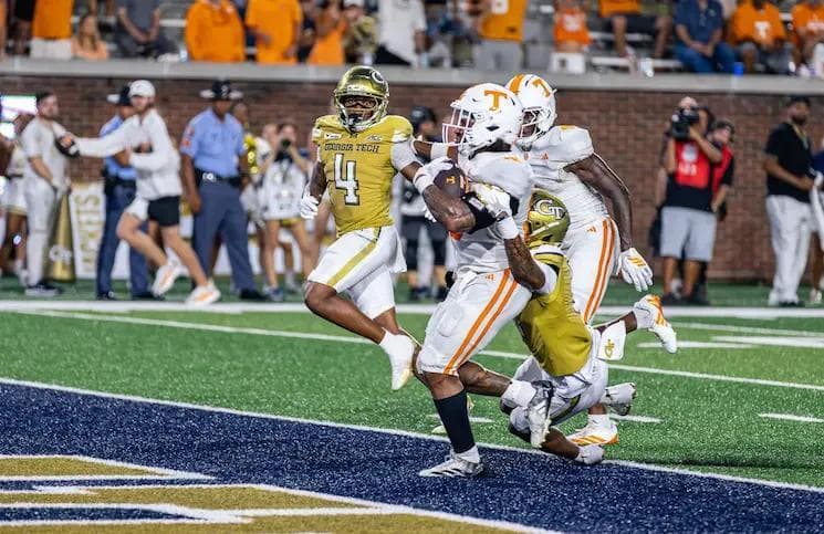 DeSean Bishop Dominating For Tennessee Football By Excelling In This Category - NewsBreak