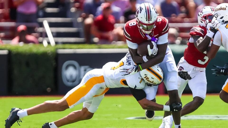 College football odds, picks, predictions for Week 3, 2026: Computer likes Michigan State, South Carolina - NewsBreak