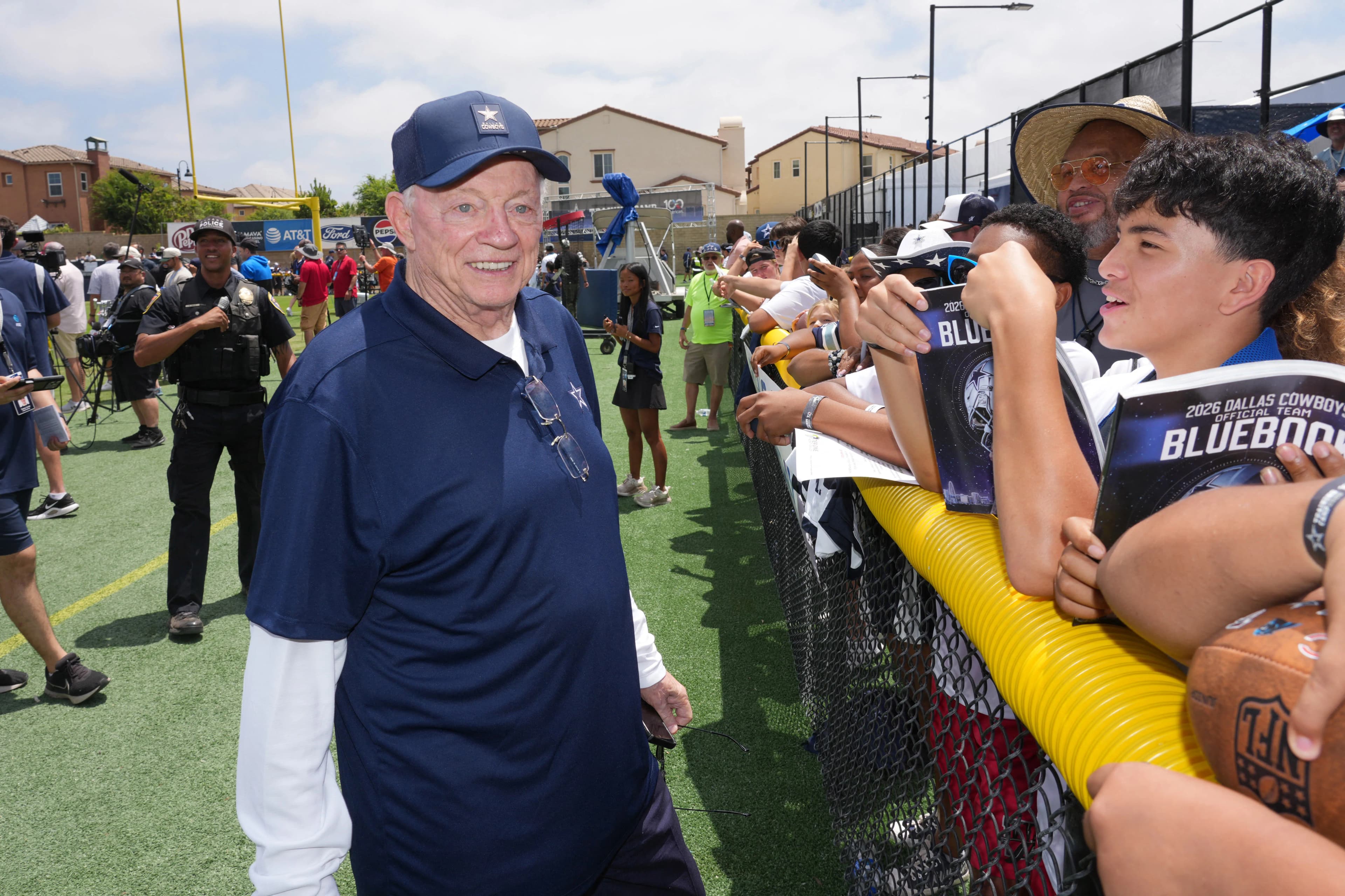 Jerry Jones Hints At Blockbuster Trade - Last Word On NFL