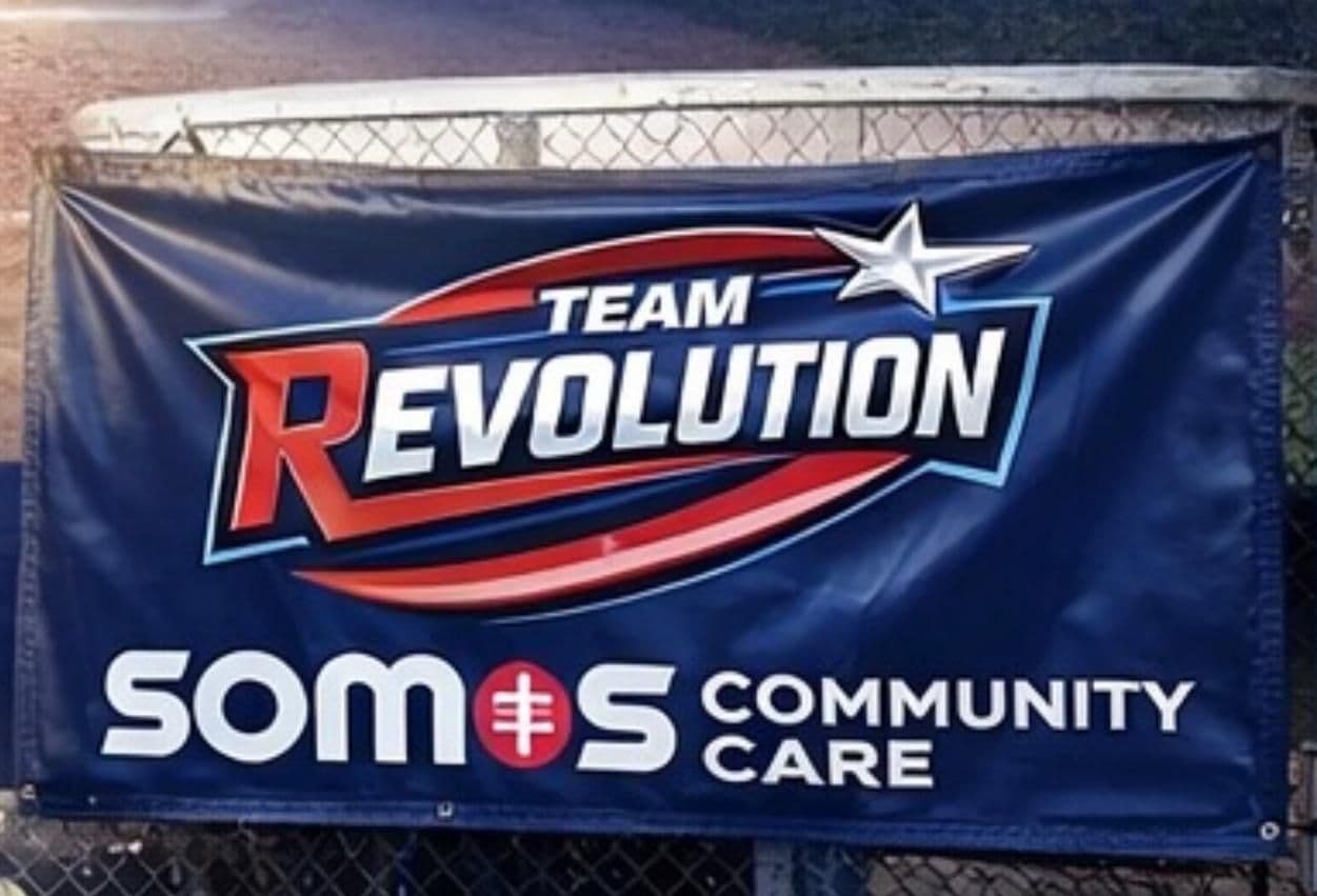 Team Revolution derrota a Gigantes en Softbol Newark NJ - Momento Deportivo RD