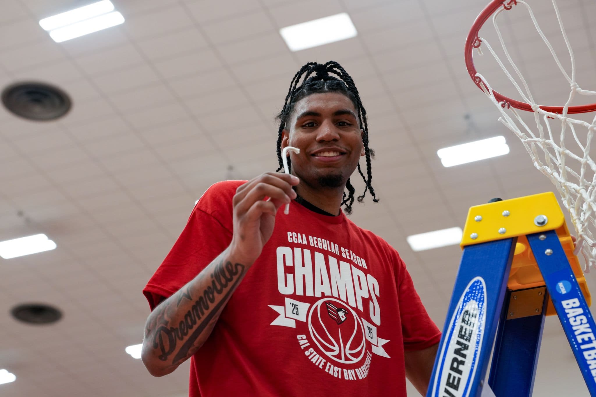 Cal State East Bay men close with a free-throw flurry to reach Division II quarterfinals