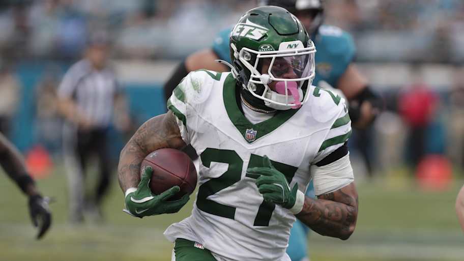 How Jets Rookie Malachi Moore Turned Opportunity Into $1M Bonus - Yahoo Sports