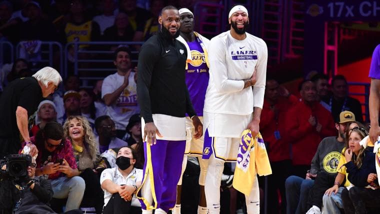 Anthony Davis trade rumor could lead to blockbuster deal with Lakers - Yahoo Sports
