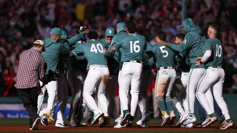 Why Red Sox wearing green uniforms offers promise of exciting endings - Yahoo Sports