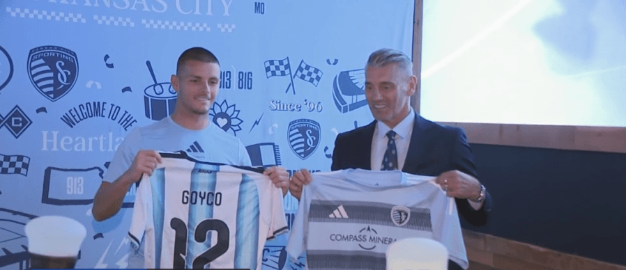 Fans meet Argentina soccer legend, Sporting KC star during Monday meet-and-greet - Yahoo Sports
