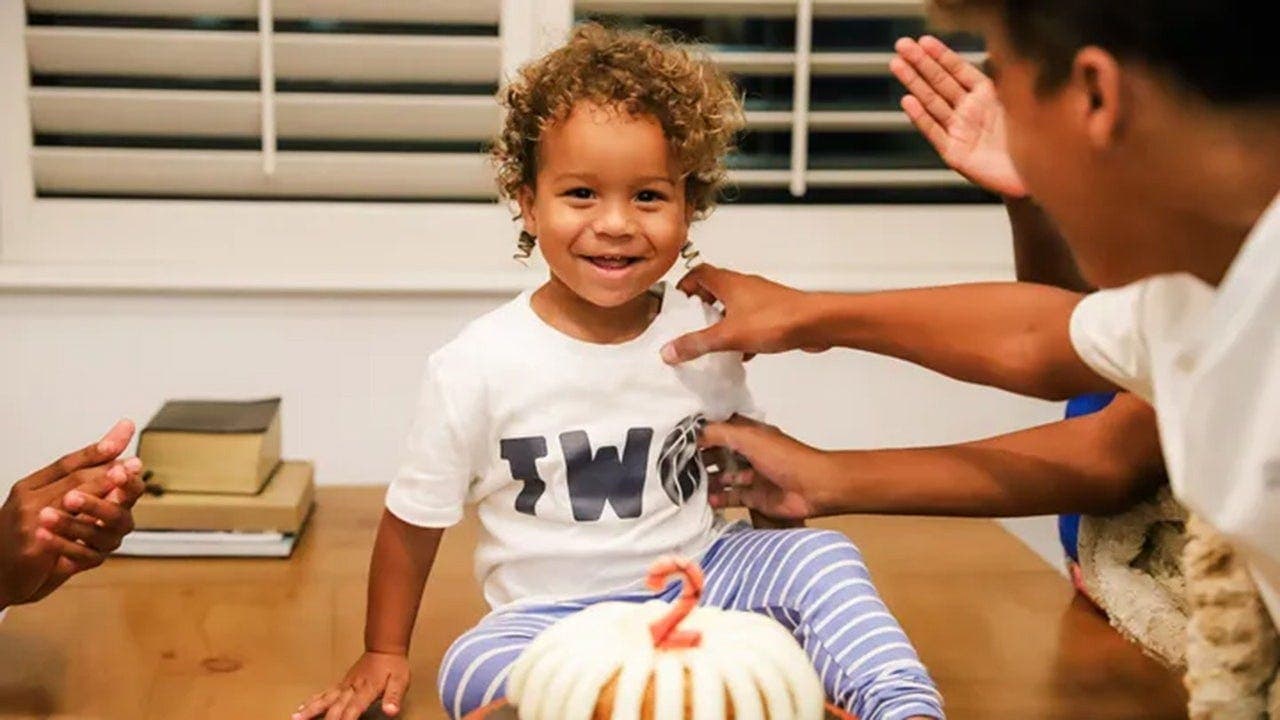 Former BYU football player Curtis Brown's son dies in pool drowning | Fox News