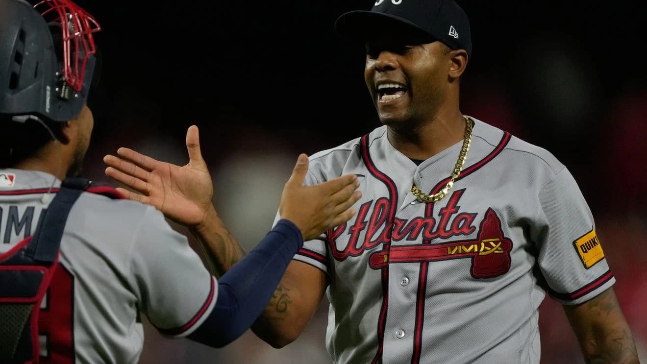 Atlanta Braves investor calls on publicly traded team to sell amid looming MLB lockout