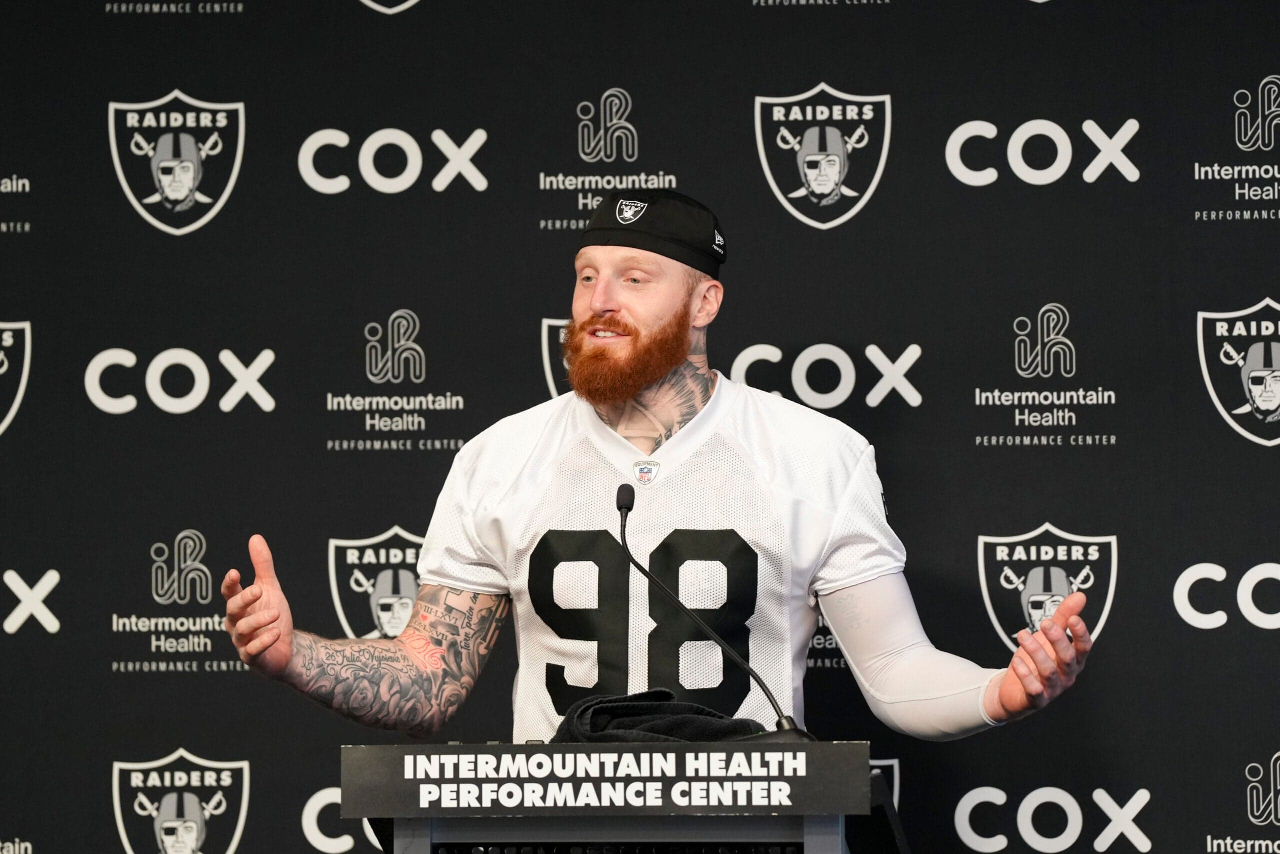 NFL analyst makes himself look silly in more ways than one when talking about the offseason the Raiders had with Maxx Crosby