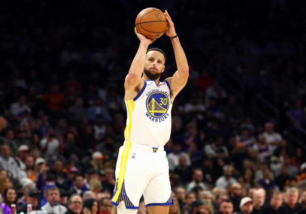 Andre Iguodala Ranks Three Versions Of Stephen Curry In "Start-Bench-Cut" Debate