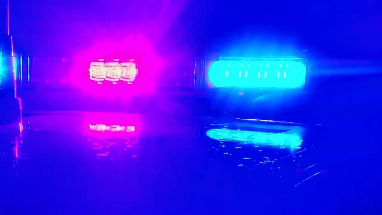 Suspected serial killer found with toddler & disguised as a woman: reports