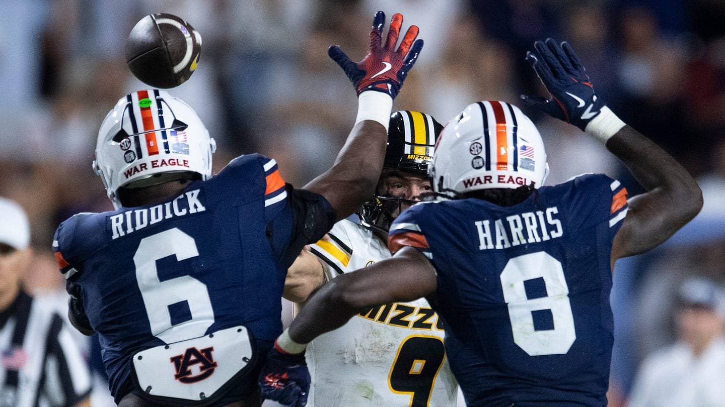 ESPN Analyst Ranks Auburn Linebackers Top Three in College Football