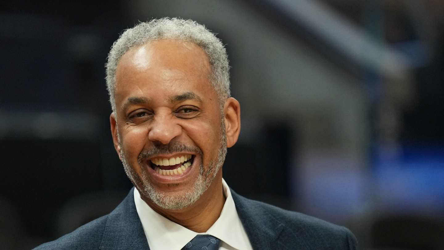 3 Charlotte Hornets Who Could Have Their Jerseys Retired After Dell Curry