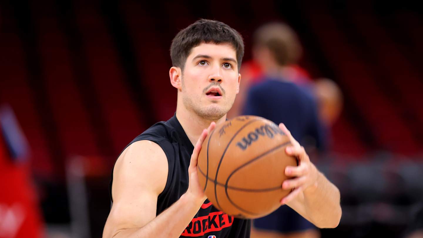 It's Most Important that Reed Sheppard Closes Games for the Rockets