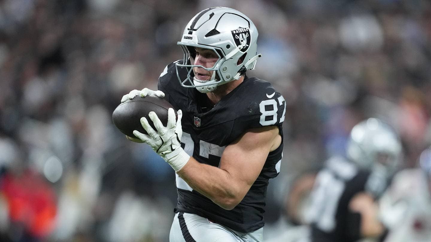 3 Realistic Trades Carolina Panthers Could Still Make in June