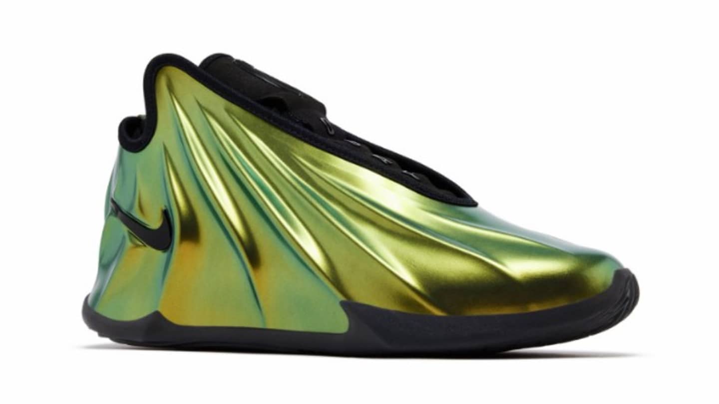 Oregon Ducks NIL Brand Unveils Newest Futuristic Sneaker Design