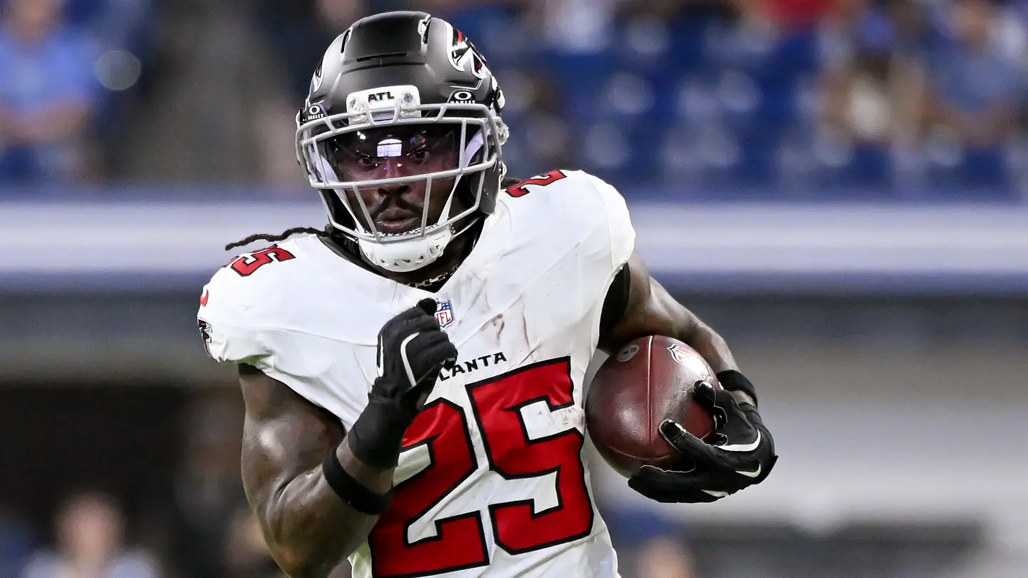 Dallas Cowboys Signing Running Back Off Atlanta Falcons' Practice Squad