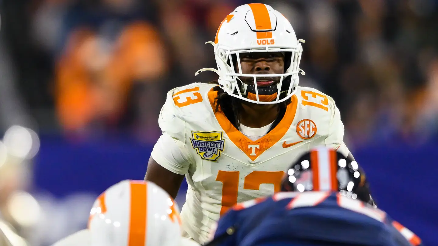 Tennessee Football Star Lands on Coveted Award Semifinalist List