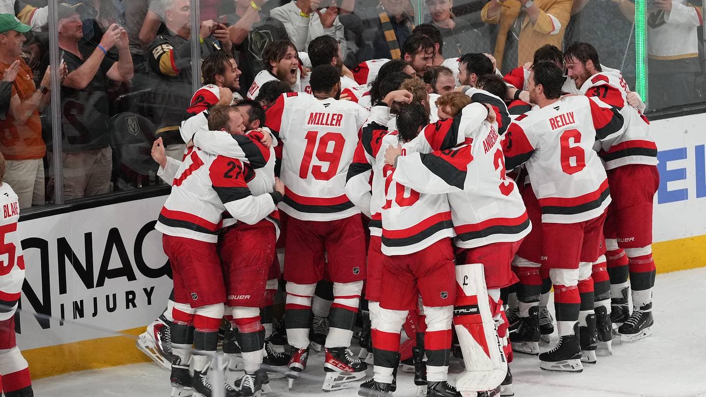 The Carolina Hurricanes leave a blueprint for the New Jersey Devils to win, but they should not follow it