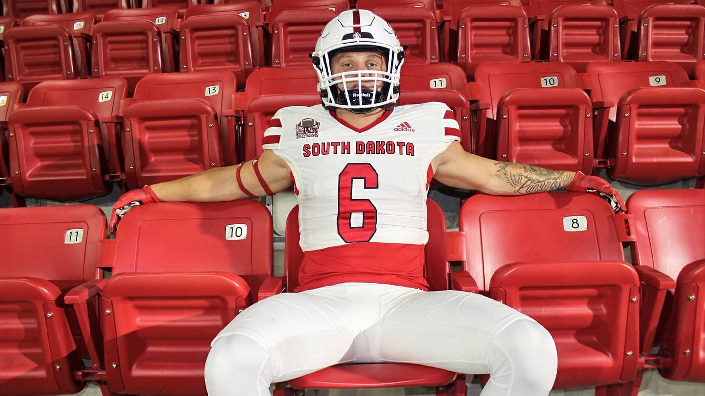 Iowa High School Football LB Commits To FCS Program