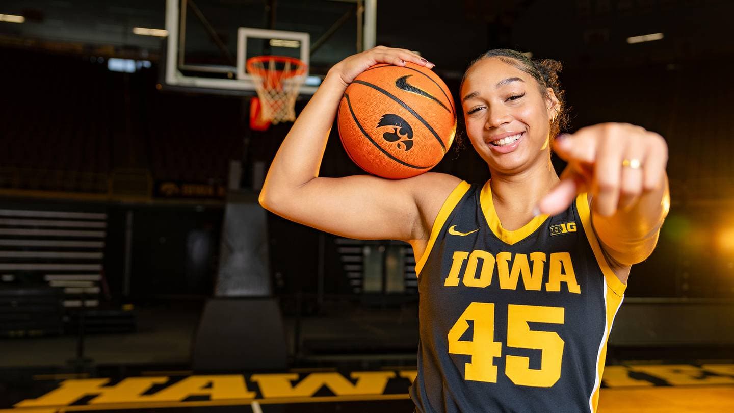 Iowa Women's Basketball Star Hannah Stuelke Details Path to Pros