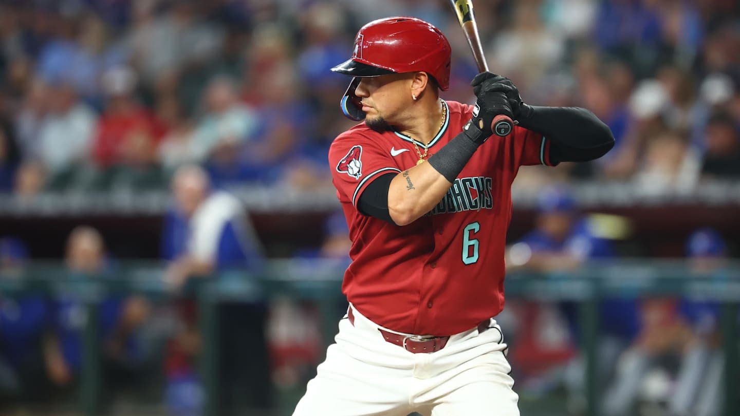 Diamondbacks Infielder Is Hitting .404 and MLB Fans Need to Know