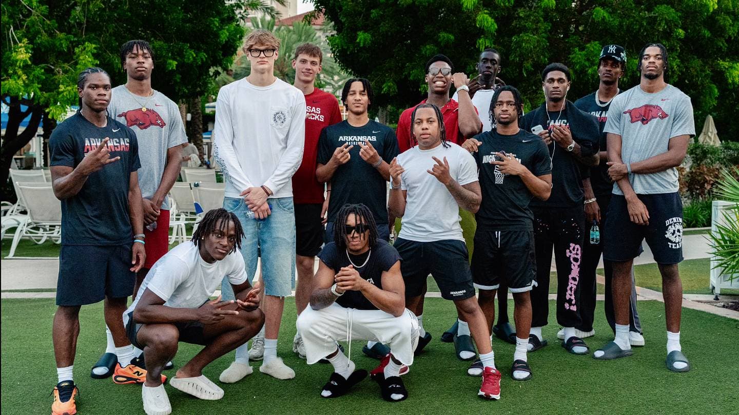 Razorbacks Excited To Play A Team Other Than Themselves In the Bahamas