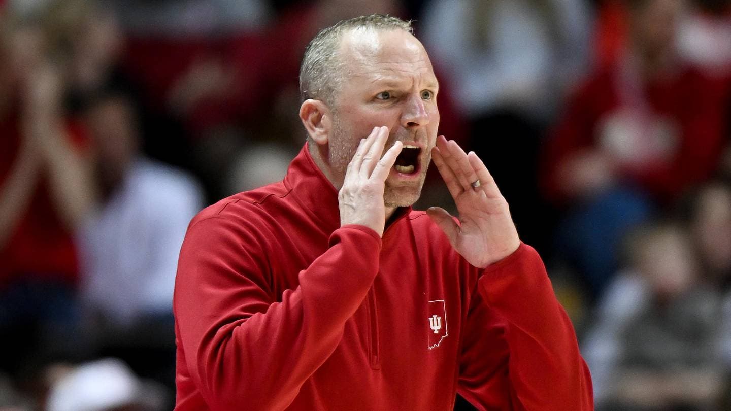 Indiana just scheduled the perfect exhibition game as Darian DeVries enters Year 2