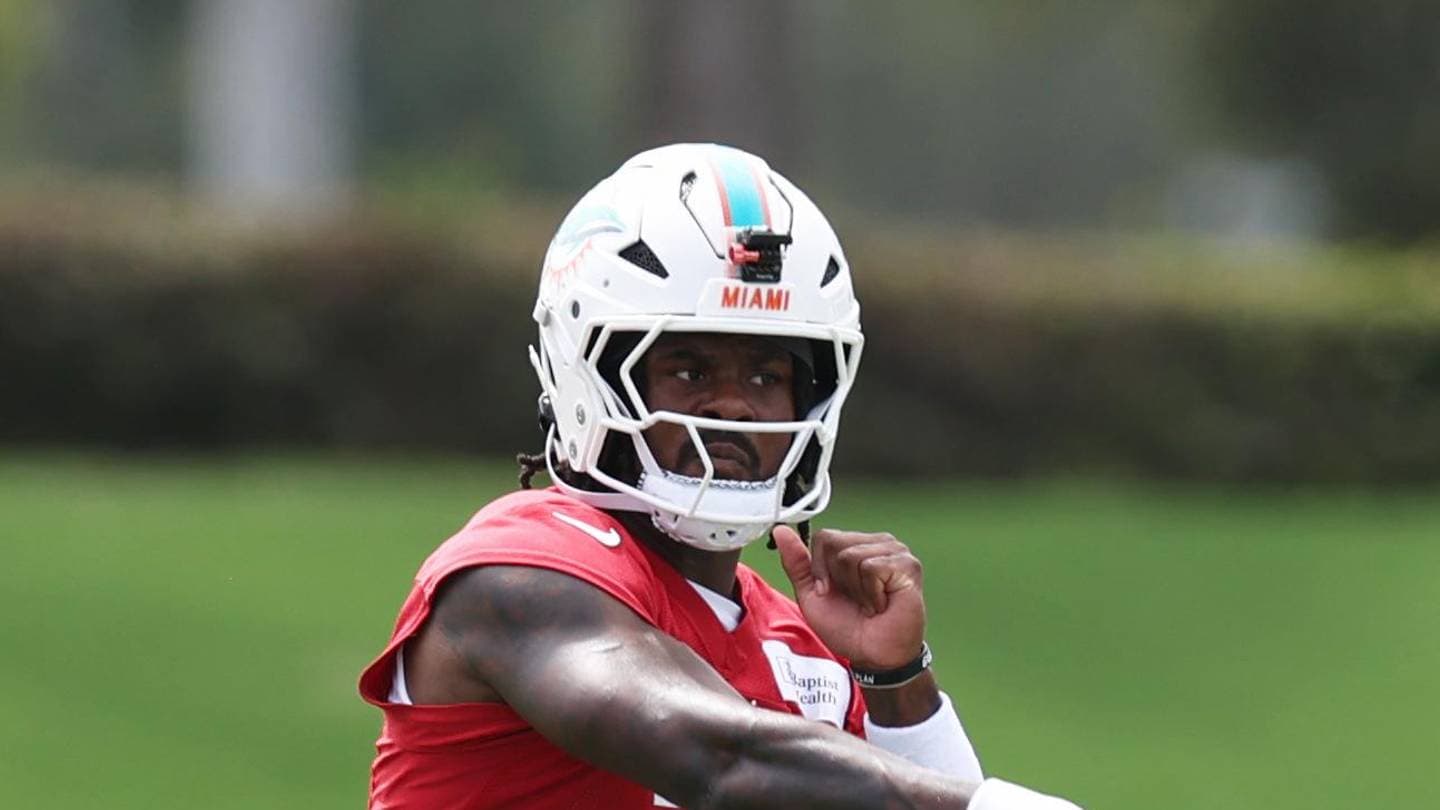 Patrick Mahomes' new deal proves the Dolphins were right to reset at QB