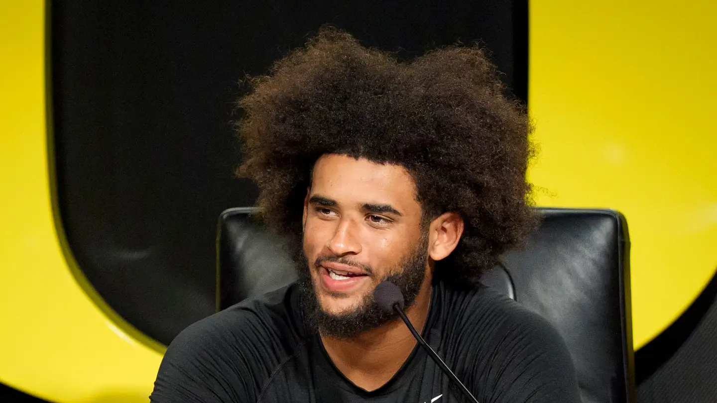 Dante Moore Sets the Record Straight on Oregon's Players-Only Meeting