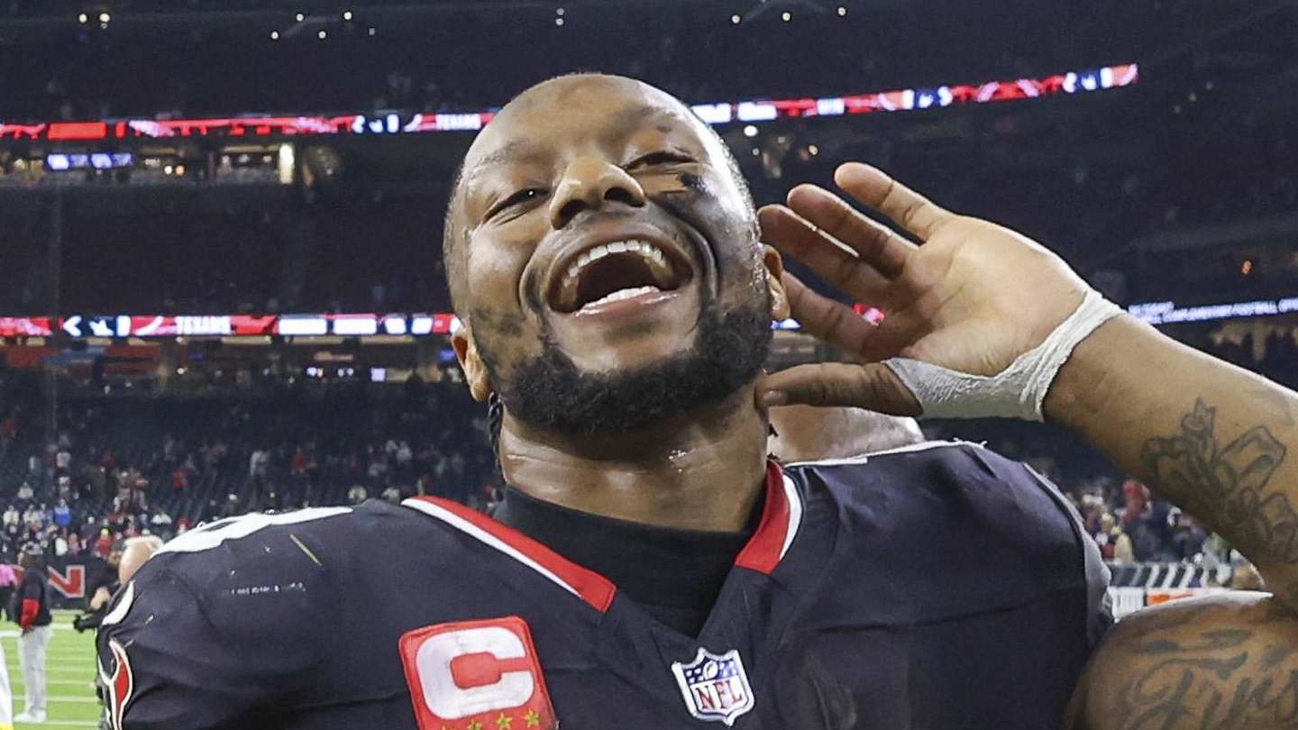 Five Free Agents Still Available Who Could Start for the Seahawks