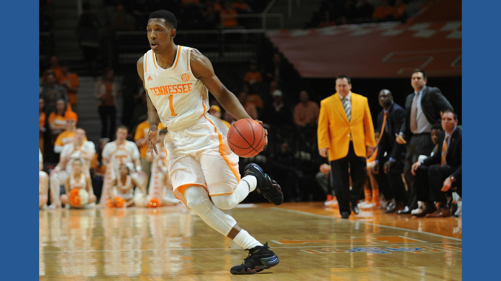 Former Tennessee basketball star retiring from NBA after 10-year career | wbir.com