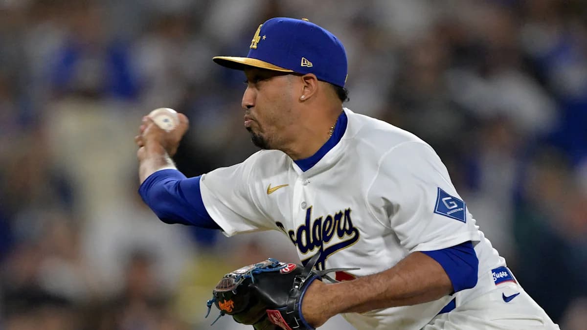 Dodgers news: LA suddenly facing surprising Edwin Diaz playoff roster decision - Yahoo Sports