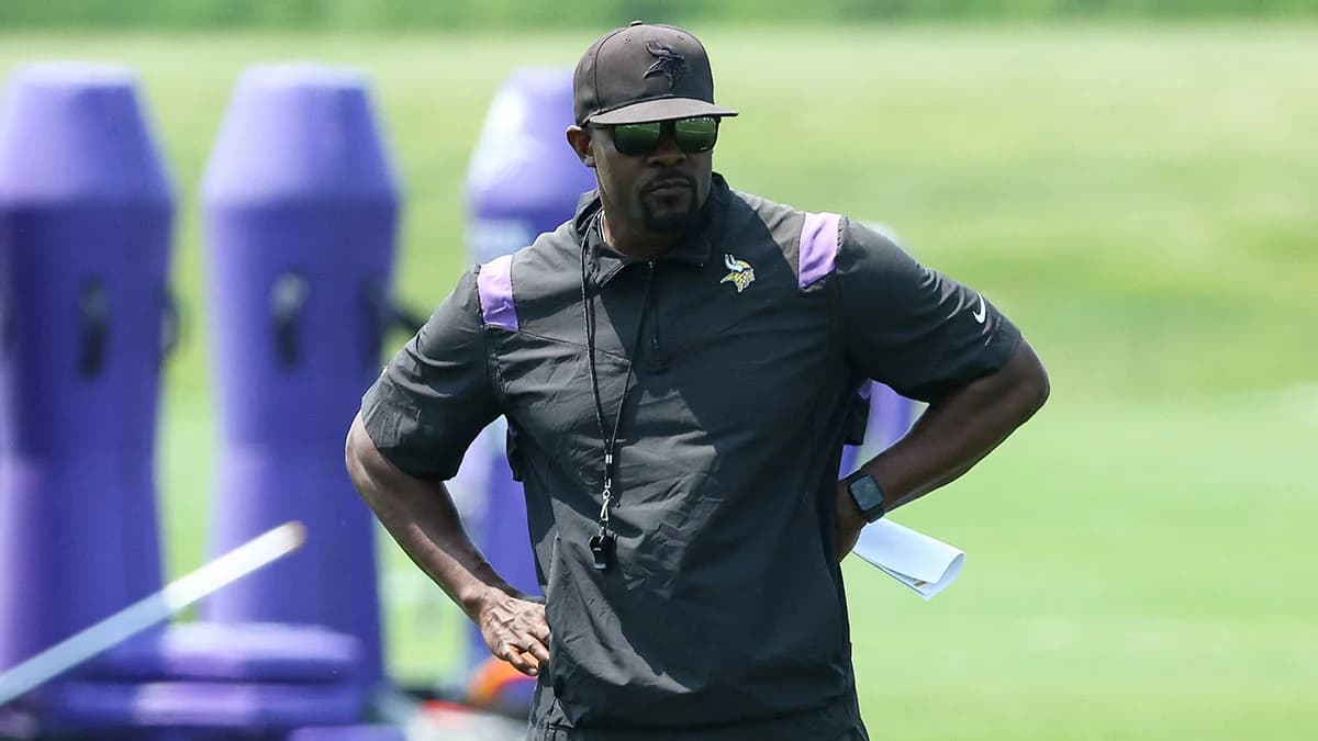 Vikings news: Brian Flores makes eye-opening take on Week 2 Bears showdown - Yahoo Sports