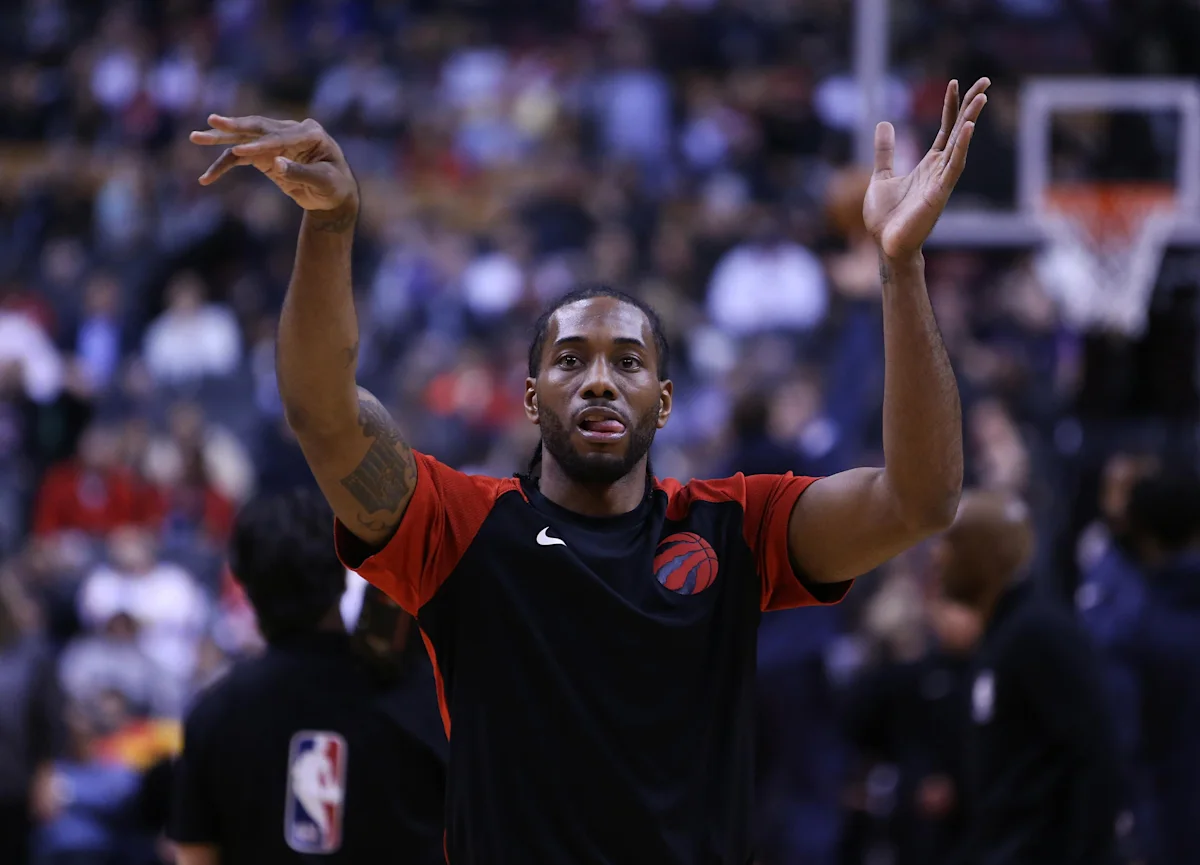 “HE BACK:” Raptors officially announce the return of Kawhi Leonard - Yahoo Sports