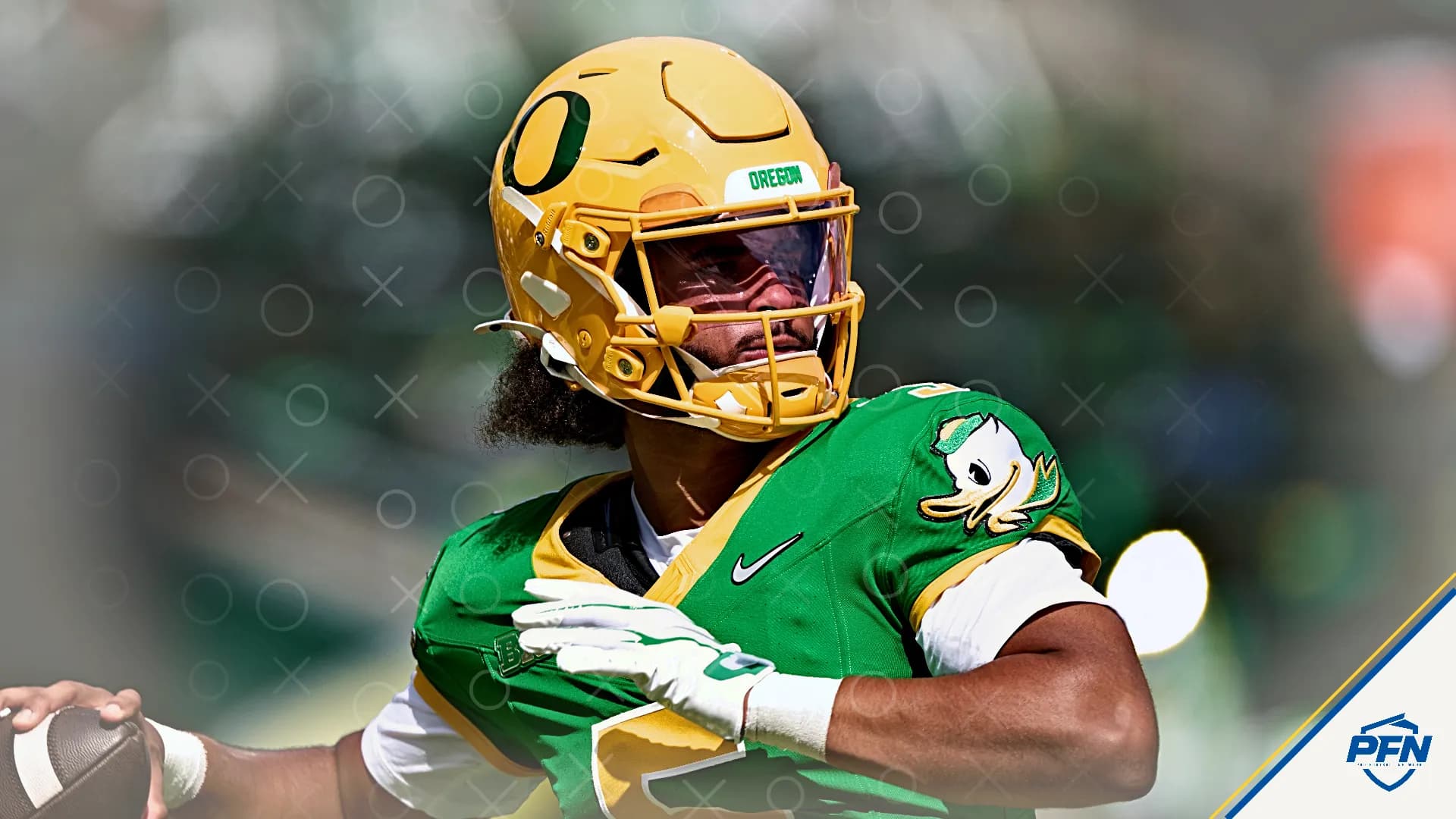 ‘A Massive Indictment,’ ‘This Is Embarrassing’ — CFB World Rips Oregon’s Coaching Staff for Major Dante Moore Mistake