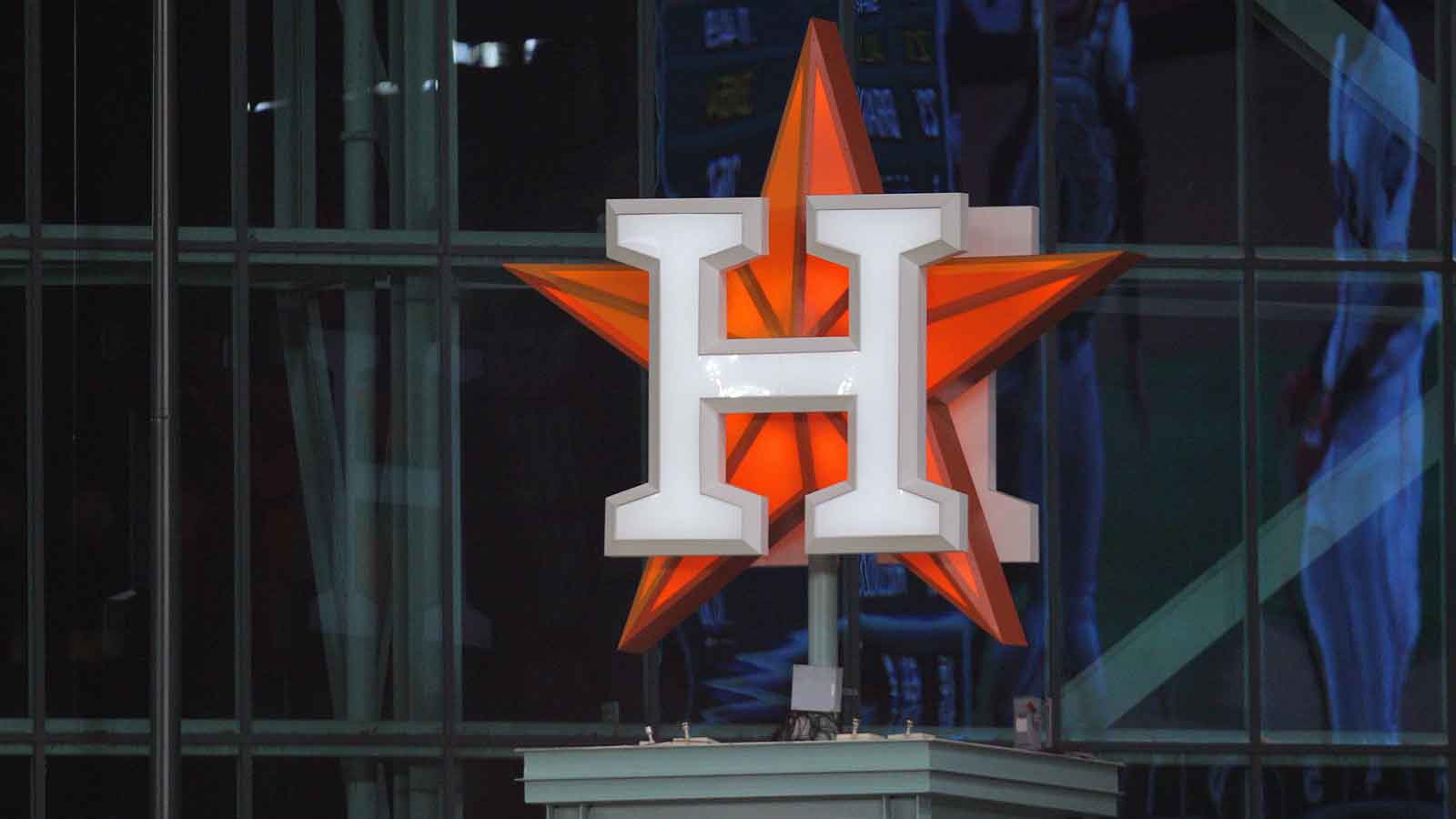 Astros news: Houston makes tough decision on struggling veteran arm