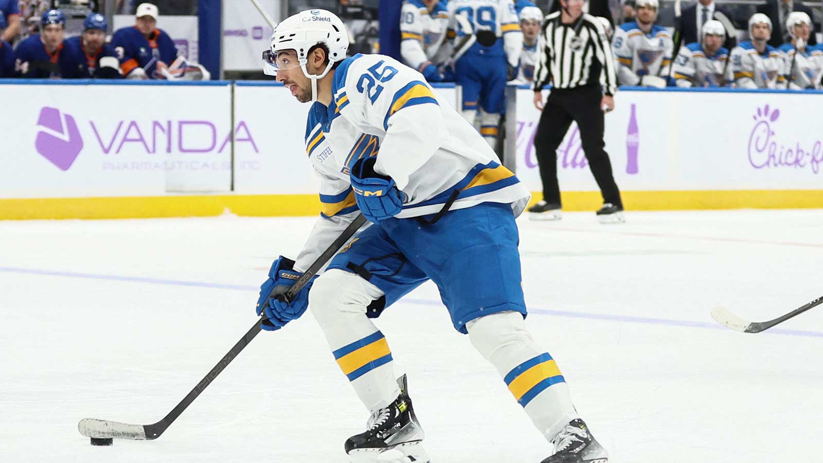 NHL rumors: Blues' Jordan Kyrou could waive no-trade clause to join Islanders