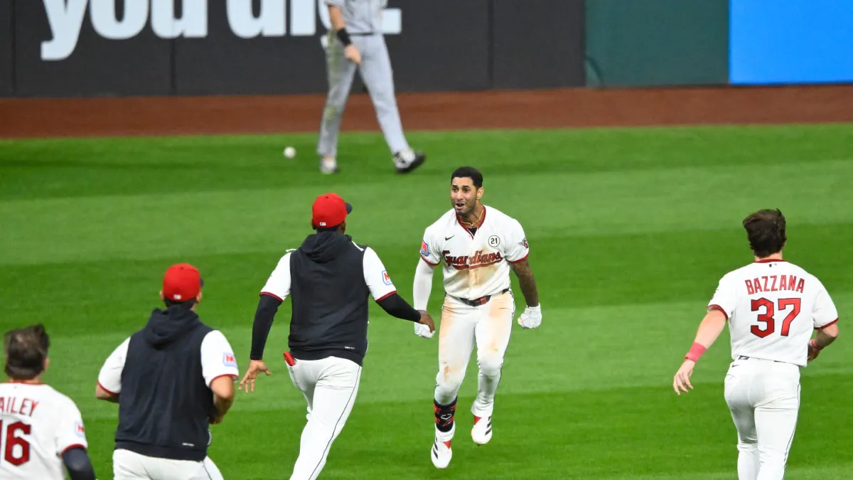 2026 AL Playoff Picture: Guardians save AL Central title chances with last-minute walk-off vs. White Sox
