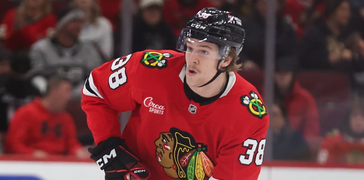 Blackhawks (Finally) Sign Ethan Del Mastro - Bleacher Nation