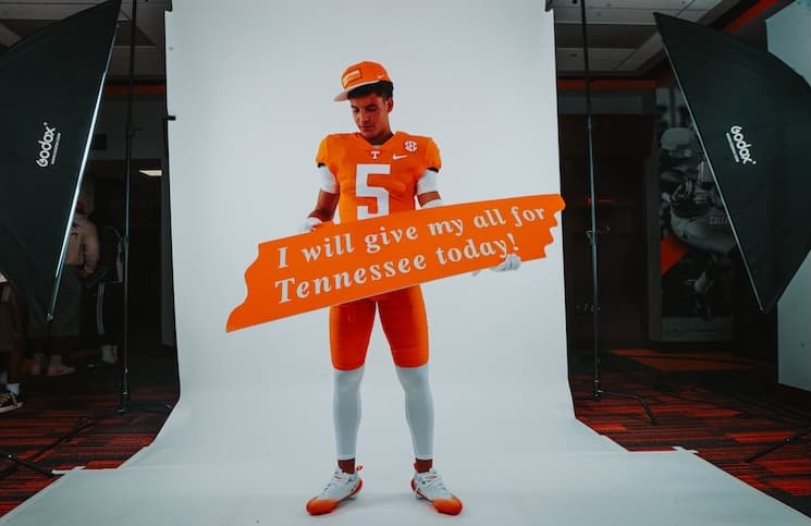Tennessee Football Picks Up Prediction to Land Four-Star Safety After Official Visit | Rocky Top Insider