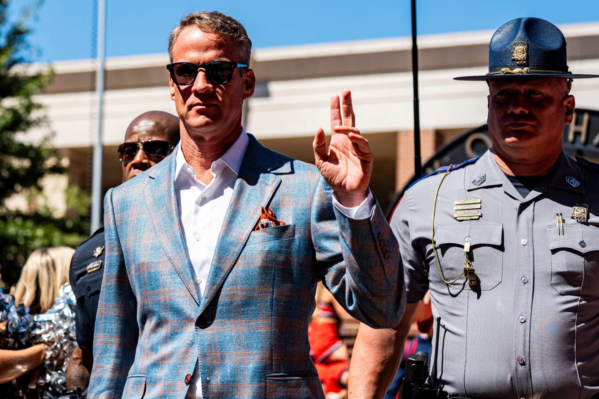 College football analyst says Lane Kiffin has all the pressure on him ahead of Ole Miss-LSU battle