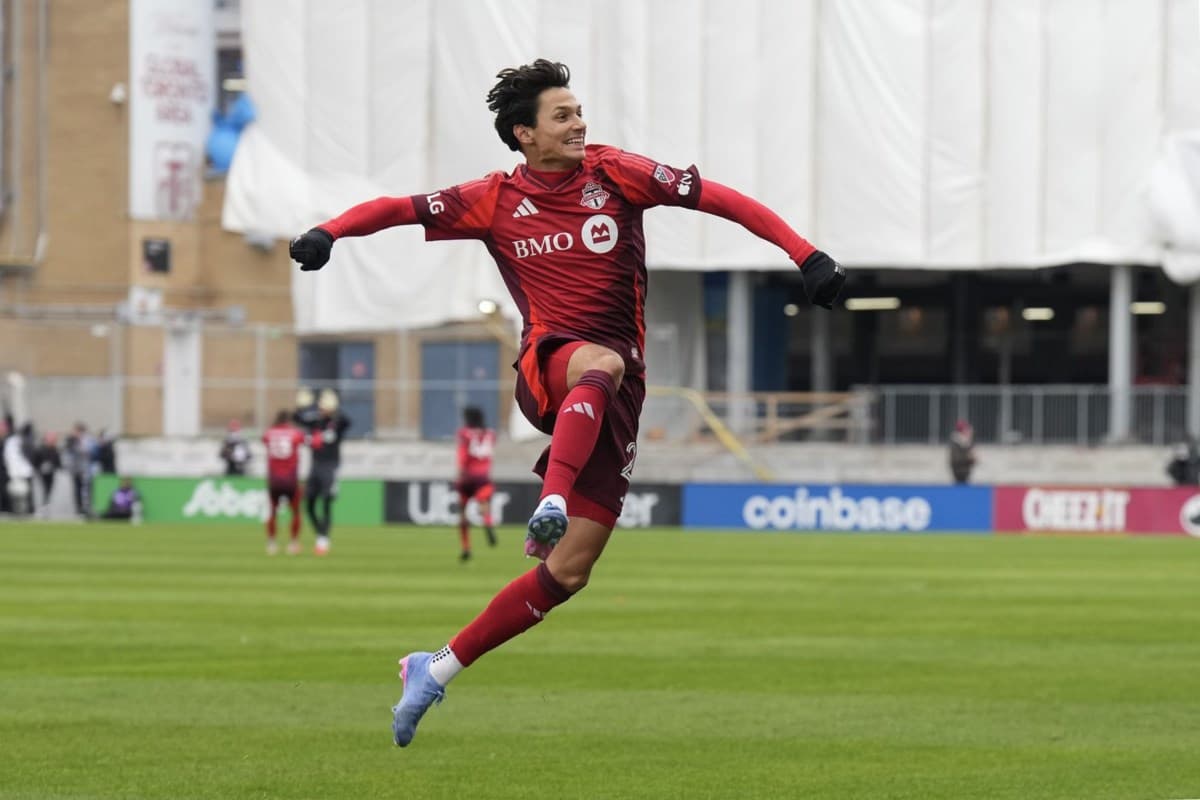 Toronto FC agrees to contract extension with winger Daniel Salloi through 2027 season - Richmond News
